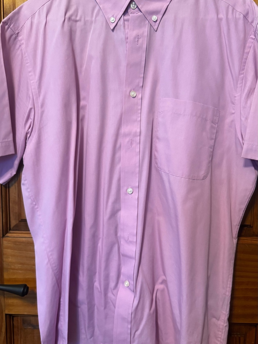 Bundle of 5 Men's Classic Button-Down Short Sleeve Shirts